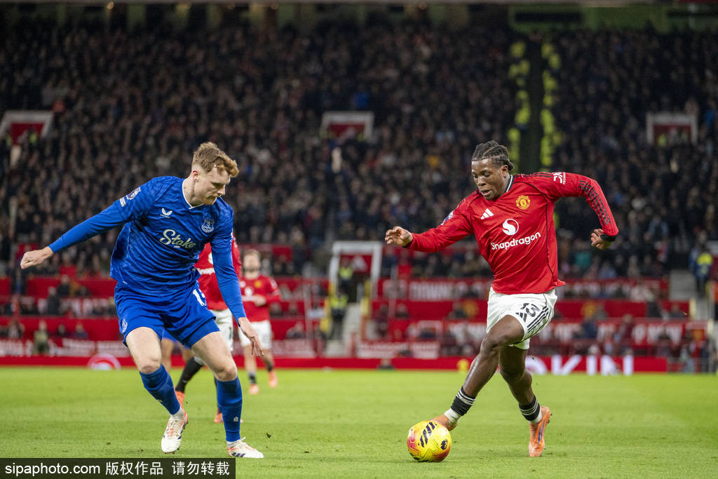 萨拉赫利物浦生涯对阵10支球队进球上双，成队史第二人