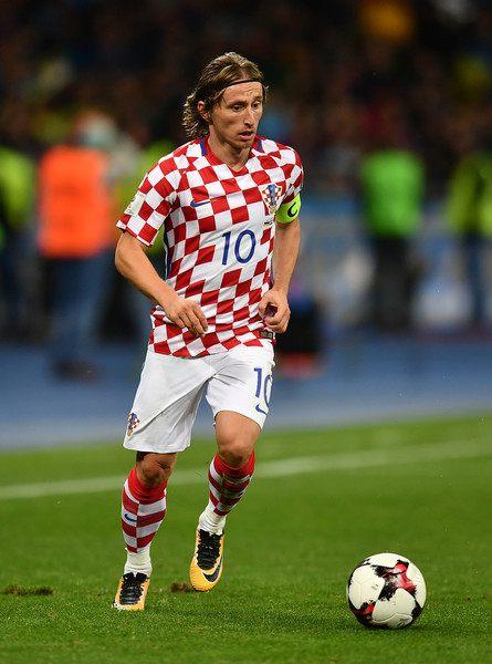 阿根廷与安哥拉的友谊赛，梅西和劳塔罗账户助攻破门